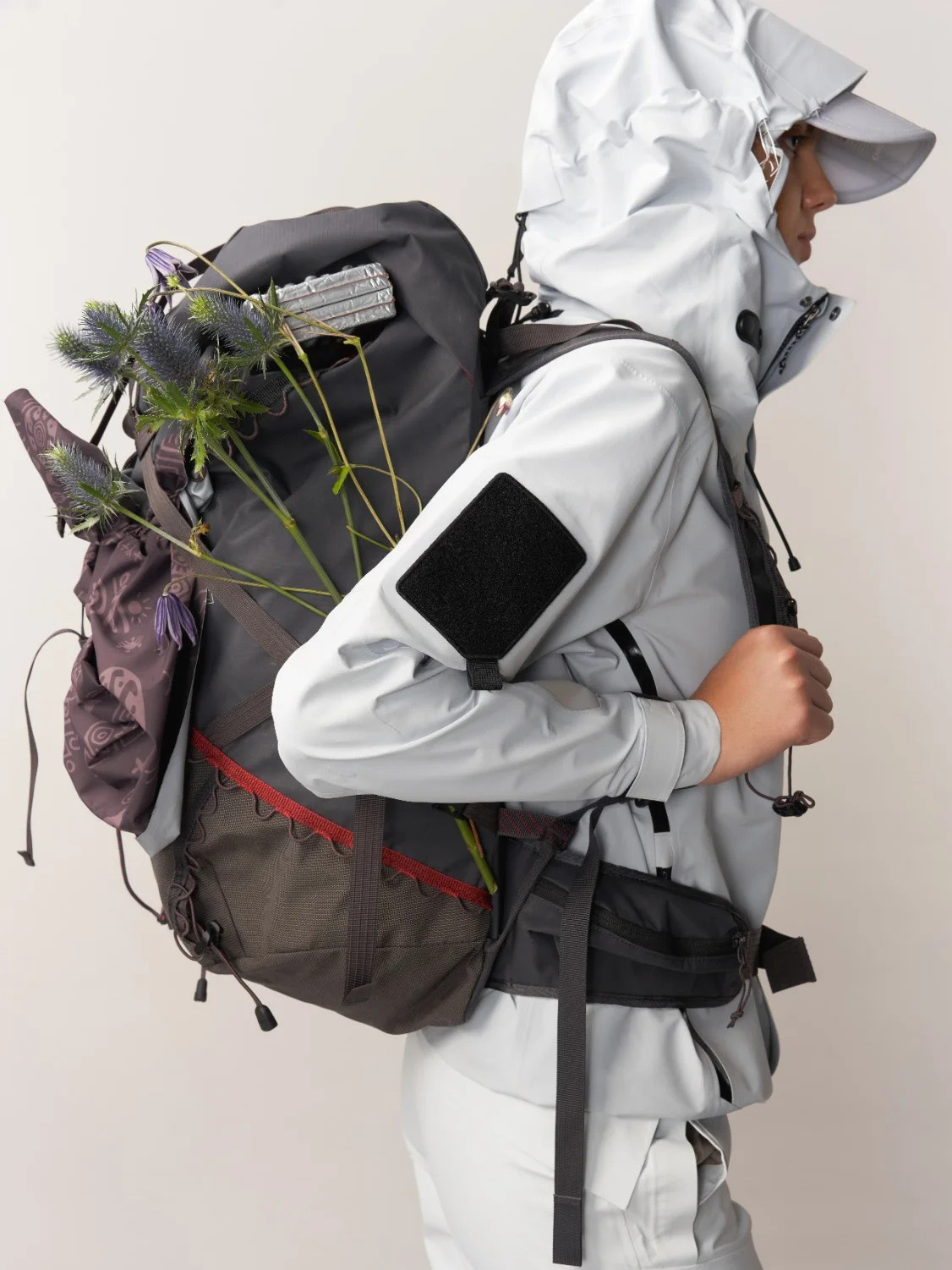 上海女装外套冲锋衣UPPERVOID